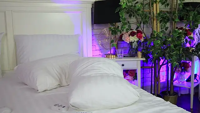 emillybronte (F young) - Lick & Suck Your Cock