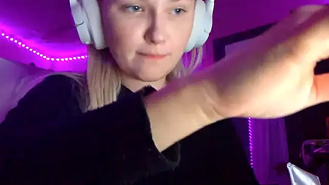 KarinRobertson webcam