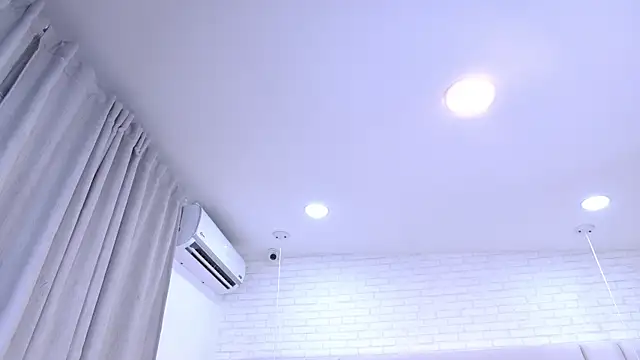 Sophie_DearGB webcam