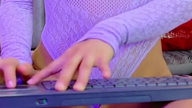 CamilaJohnston webcam