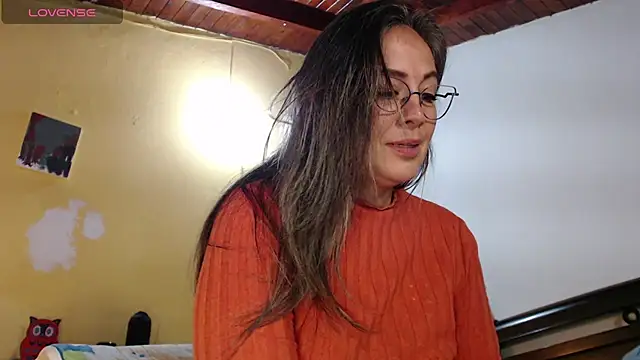 Emma_Henderson webcam