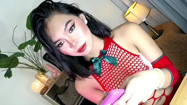 ObsessedmiyaX_moore webcam