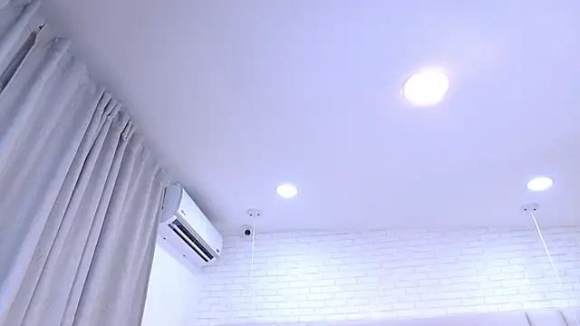 Sophie_DearGB webcam