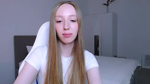 Luna_insniity webcam