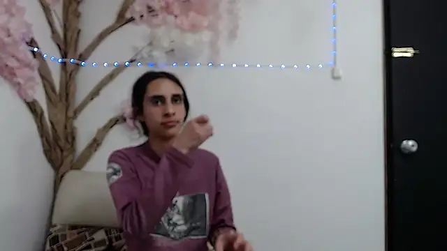 RoxanaCyrano_ webcam