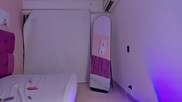 CHANELL_11INCHES webcam