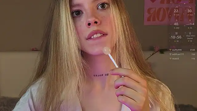 TiffinyMergist webcam