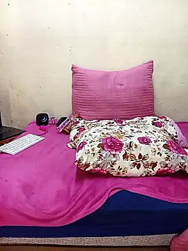 Webcam Model (PRETTYJANE36)  is live.Free join now!