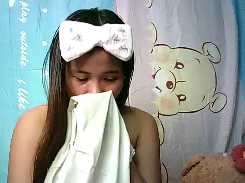 Katrina_Summer webcam