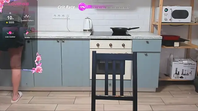 linaelasm (F young) - naked boobs