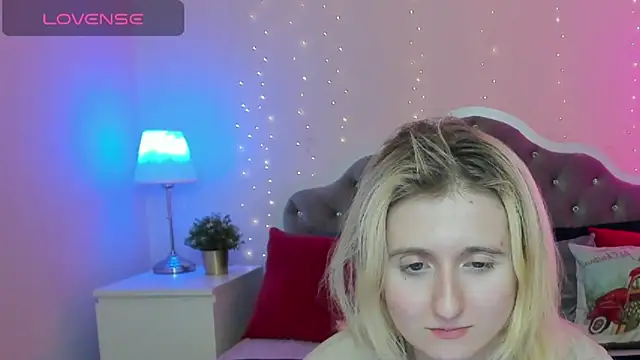 CamillaDreamer webcam