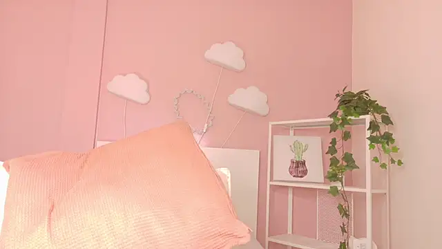 briannajackson_ (F teen) - I get naked putting my ass in your face