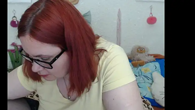 PlayfullMature webcam