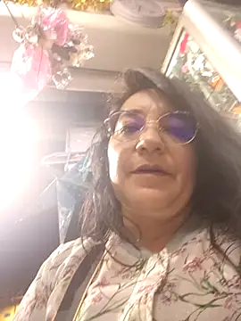 mafe__29 (F milf) - squirt in my car 🥵💦💦