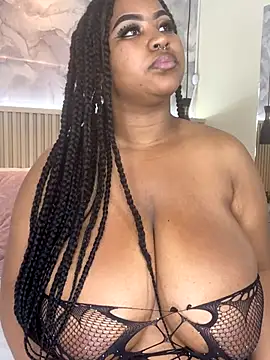 Webcam Model (AinaraJimenez)  is live.Free join now!