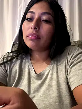 emmyjhonson07 webcam