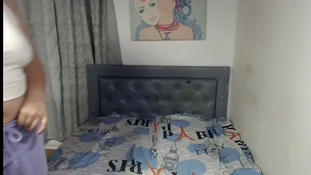 sarah_aguilar webcam