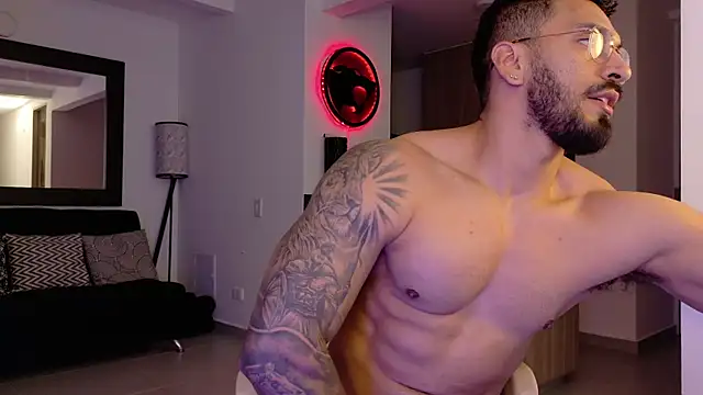 tony_muscle webcam