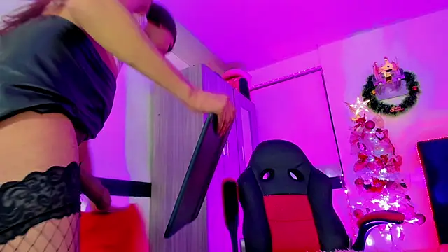 Hellen_moons__ webcam