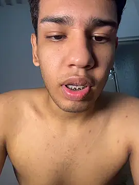 Santiago_Foxx webcam