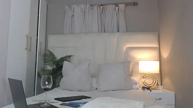 naughtyblackdolie (F young) - make me happy