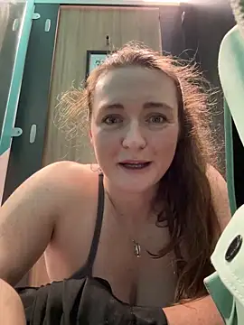 BustyBonnieUK Live Webcam on Stripchat