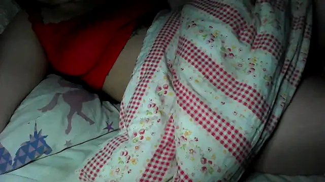 Alma_Evelynne webcam