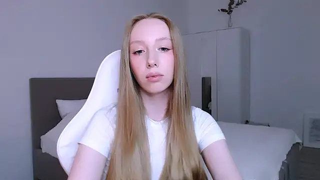 Luna_insniity webcam