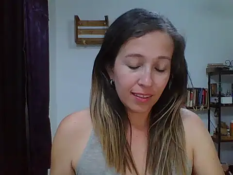 charlott_ponce webcam