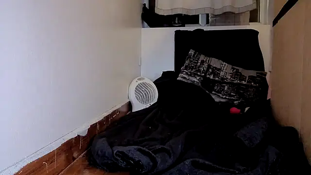 ENGLISHEMILY_69 webcam