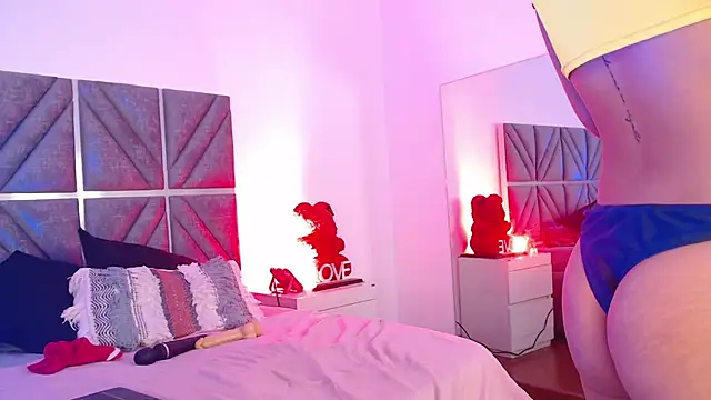 Laura_Dicardy webcam