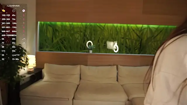 leonabelhumeur (F teen) - slap my tits x5