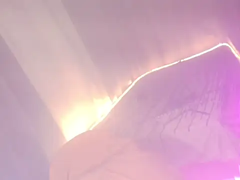 Hail_ur_Dominant webcam