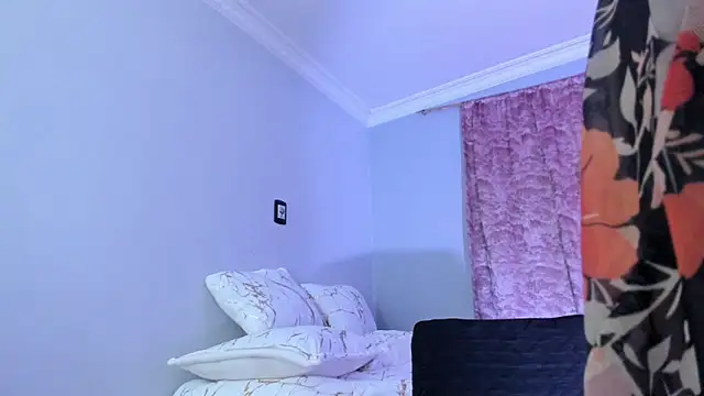 pamela_squirtt - Pamela_Squirtt's free webcam - UK Sex Cams