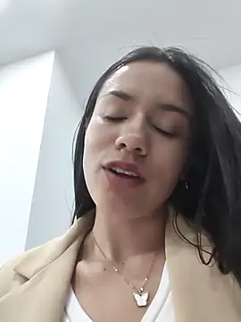 CHARLOTTE__05 webcam