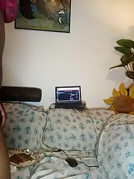 The-Peach-Flexer webcam