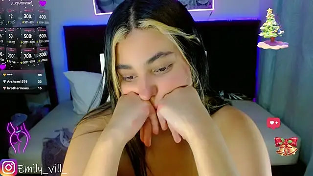 Emily_vill webcam