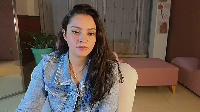 sweet_ahinara webcam