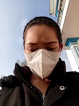 bree-zz live cam screenshot female on Tip.show – Interactive Live Cam Shows