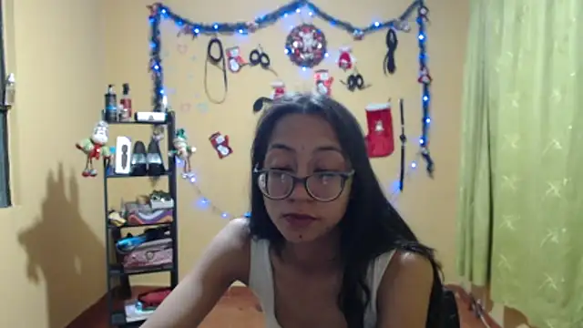 Violet_And_Smith webcam