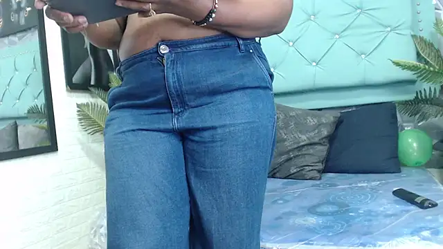 sheyla__ebony webcam