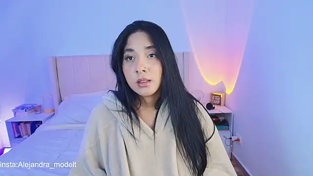 Megan_ale webcam