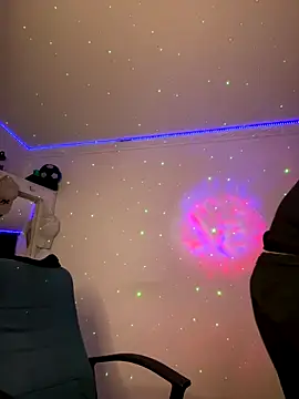 strongboy_ (M young) - free your mind and make me orgasm CUMMM