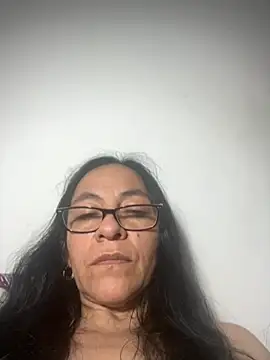 Webcam Model (Freya_Artemisa)  is live.Free join now!