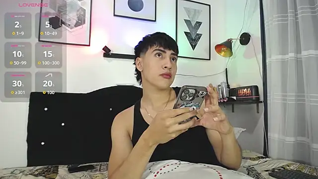 Thomas_and_lyan webcam