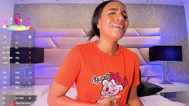 ChloeTayylor_ webcam