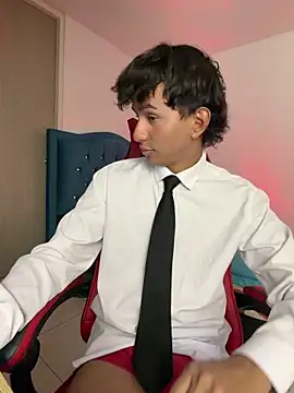 leonarrrd_01 (M young) - super cum show