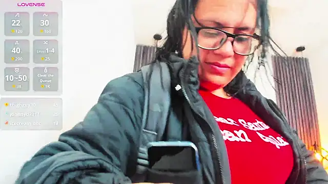 brigittemiller (F milf) - Oil in my ass + spanking + a finger