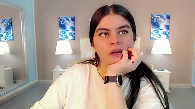 _Maddison_Ivanova_ webcam