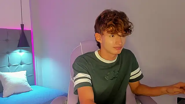 NicolasFerrer18 webcam